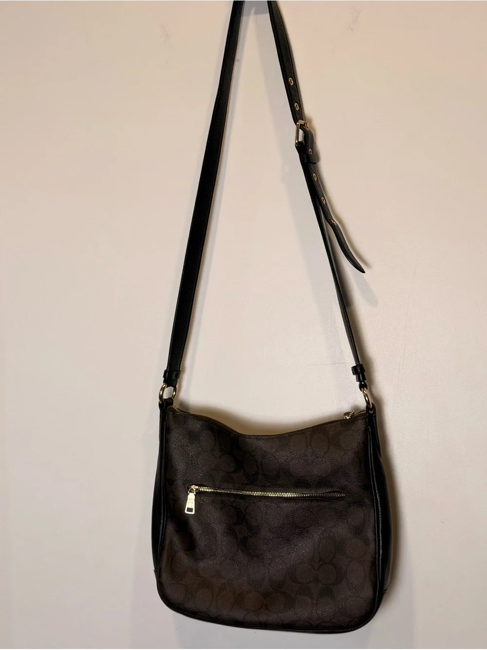 Coach Signature Brown Black Medium Zip Top Crossbody Bag Gold Hardware